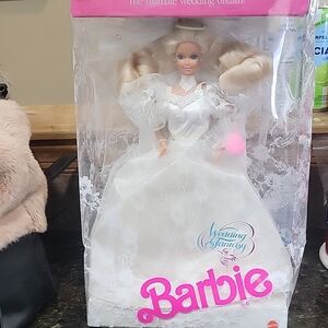 Barbie Bridal Dream Doll in White and Pink